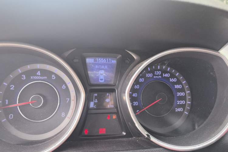 Used Hyundai Elantra (5th Generation / Langdong) 2012 1.6L Manual Leading Model Odometer Close Up
