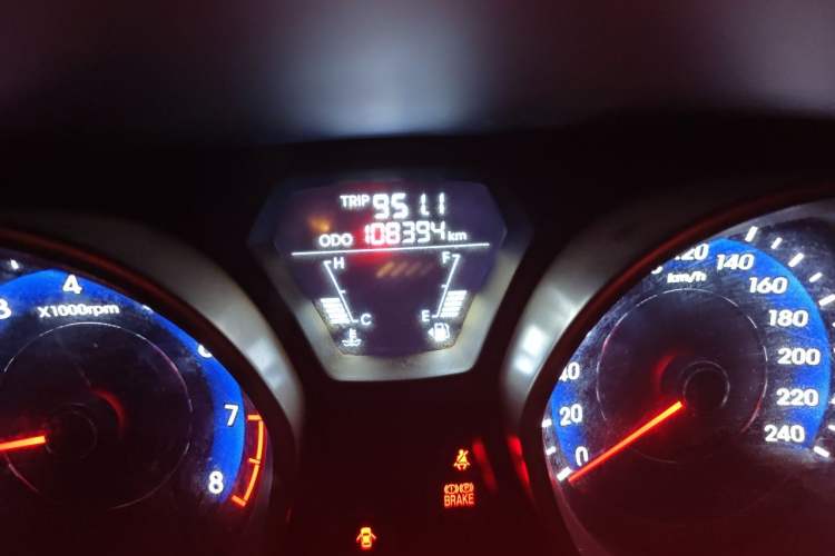 Used Hyundai Elantra (5th Generation / Langdong) 2012 1.6L Manual Fashion Edition Odometer Close Up