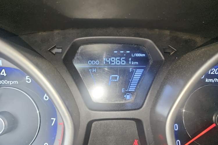Used Hyundai Elantra (5th Generation / Langdong) 2012 1.6L Automatic Fashion Edition Odometer Close Up