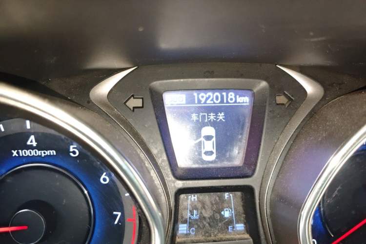 Used Hyundai Elantra (5th Generation / Langdong) 2012 1.6L Manual Leading Model Odometer Close Up