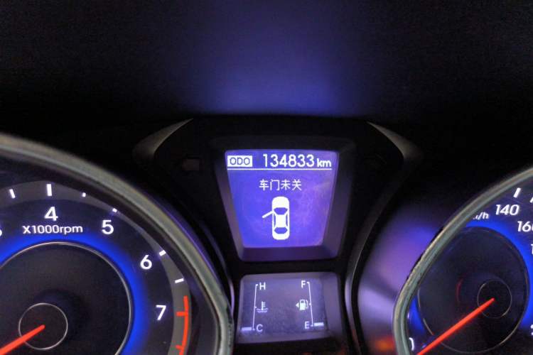 Used Hyundai Elantra (5th Generation / Langdong) 2012 1.6L Manual Leading Model Odometer Close Up