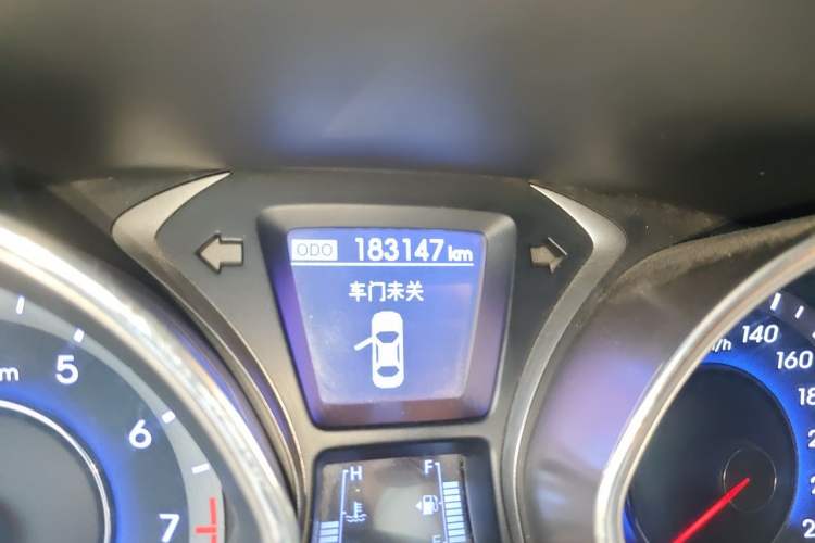 Used Hyundai Elantra (5th Generation / Langdong) 2012 1.6L Manual Leading Model Odometer Close Up