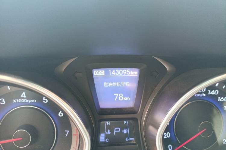 Used Hyundai Elantra (5th Generation / Langdong) 2012 1.6L Automatic Leading Model Odometer Close Up