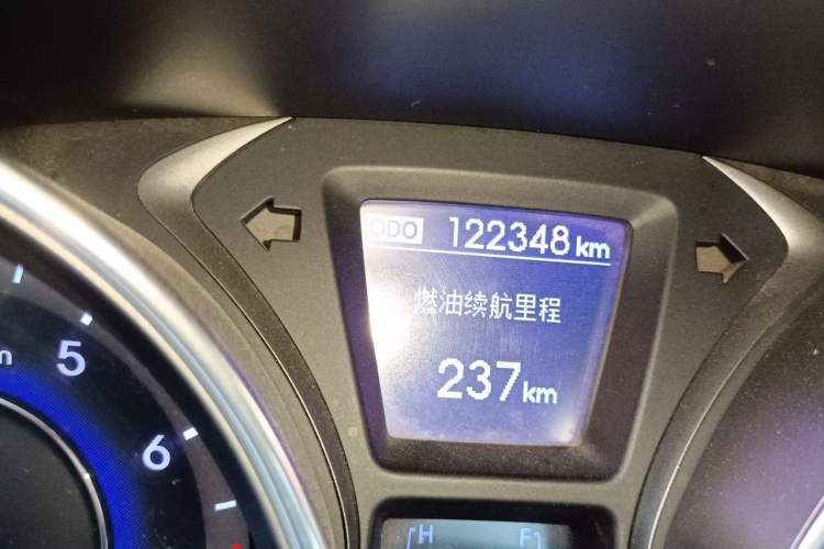 Used Hyundai Elantra (5th Generation / Langdong) 2012 1.6L Manual Leading Model Odometer Close Up