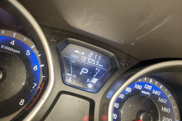 Used Hyundai Elantra (5th Generation / Langdong) 2012 1.6L Automatic Fashion Edition Odometer Close Up