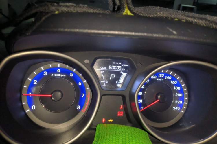 Used Hyundai Elantra (5th Generation / Langdong) 2012 1.6L Automatic Fashion Edition Odometer Close Up