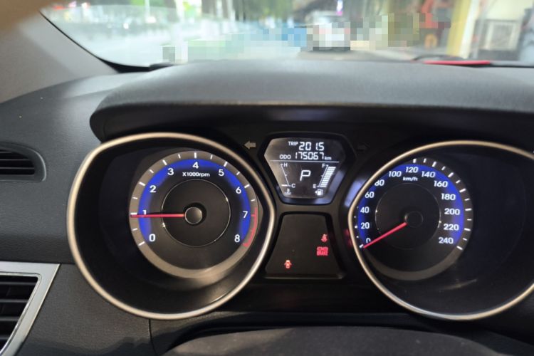 Used Hyundai Elantra (5th Generation / Langdong) 2012 1.6L Automatic Fashion Edition Odometer Close Up