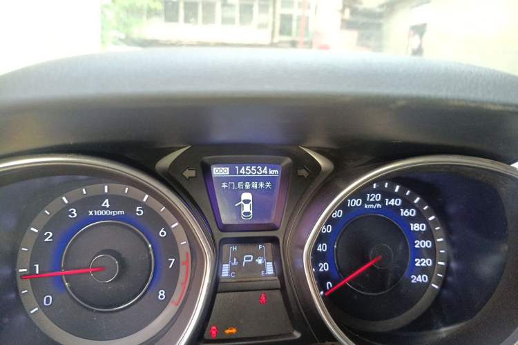 Used Hyundai Elantra (5th Generation / Langdong) 2012 1.6L Automatic Leading Model Odometer Close Up