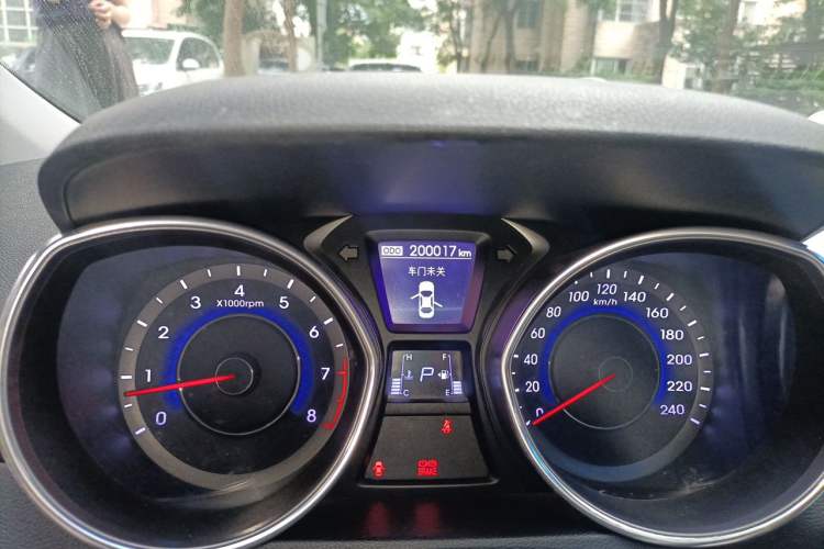 Used Hyundai Elantra (5th Generation / Langdong) 2012 1.6L Automatic Leading Model Odometer Close Up