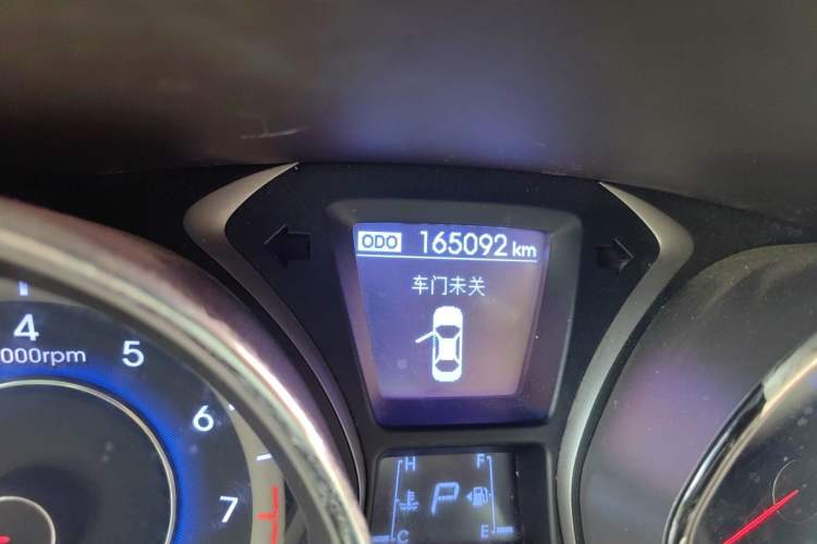 Used Hyundai Elantra (5th Generation / Langdong) 2012 1.6L Automatic Leading Model Odometer Close Up