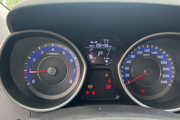 Used Hyundai Elantra (5th Generation / Langdong) 2012 1.6L Automatic Fashion Edition Odometer Close Up