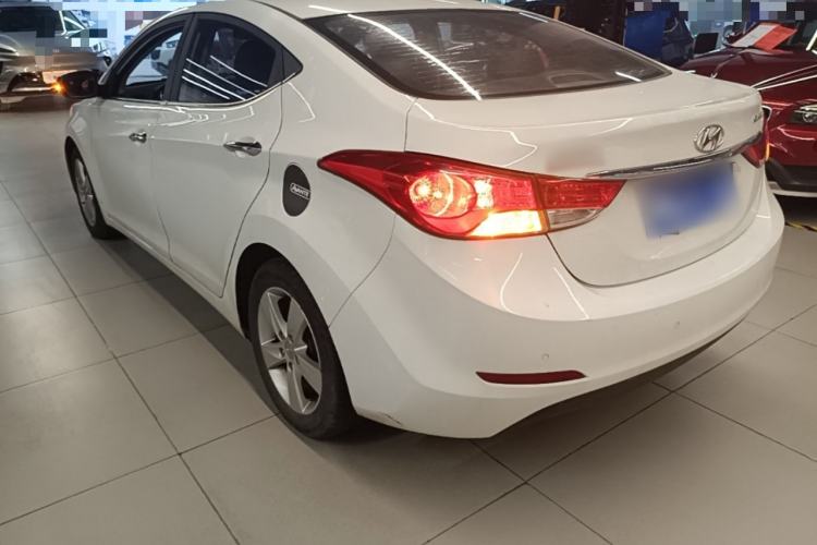 Used Hyundai Elantra (5th Generation / Langdong) 2012 1.6L Automatic Leading Model Rear Left 45 Deg