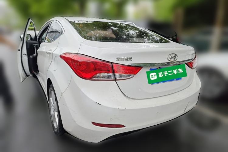 Used Hyundai Elantra (5th Generation / Langdong) 2012 1.6L Automatic Fashion Edition Rear Left 45 Deg