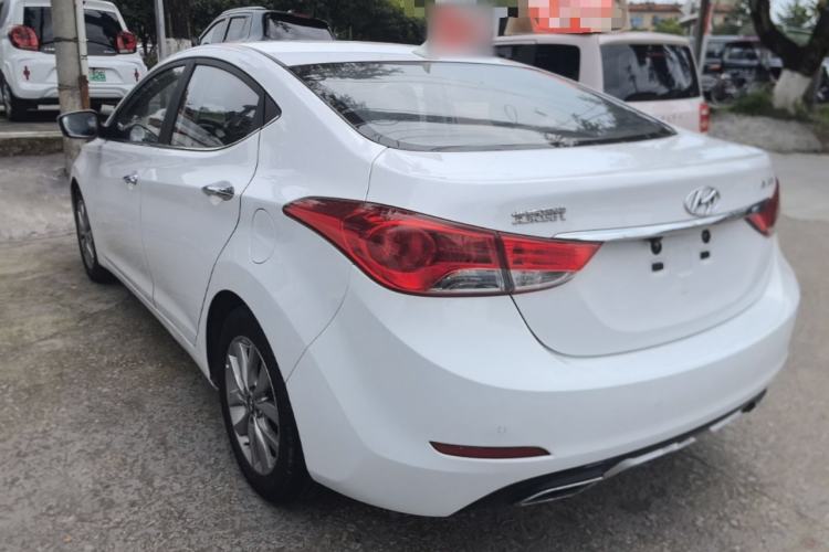Used Hyundai Elantra (5th Generation / Langdong) 2012 1.6L Manual Leading Model Rear Left 45 Deg