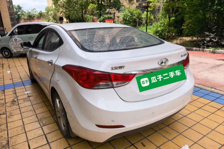 Used Hyundai Elantra (5th Generation / Langdong) 2012 1.6L Manual Leading Model Rear Left 45 Deg