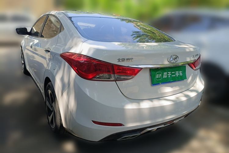 Used Hyundai Elantra (5th Generation / Langdong) 2012 1.6L Automatic Leading Model Rear Left 45 Deg
