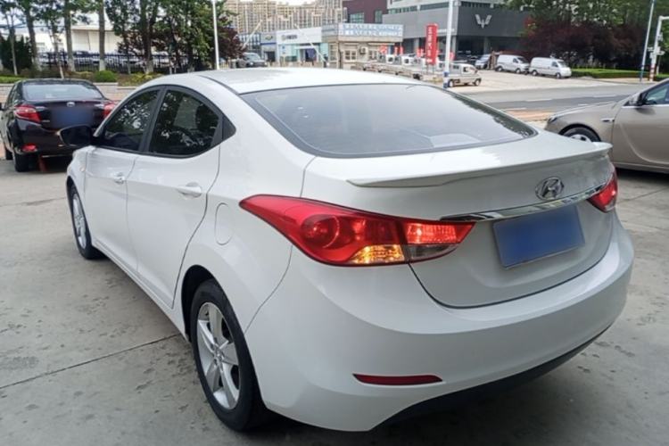 Used Hyundai Elantra (5th Generation / Langdong) 2012 1.6L Manual Fashion Edition Rear Left 45 Deg