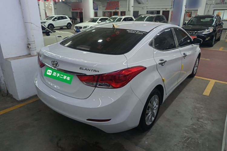 Used Hyundai Elantra (5th Generation / Langdong) 2012 1.6L Automatic Fashion Edition Rear Right 45 Deg