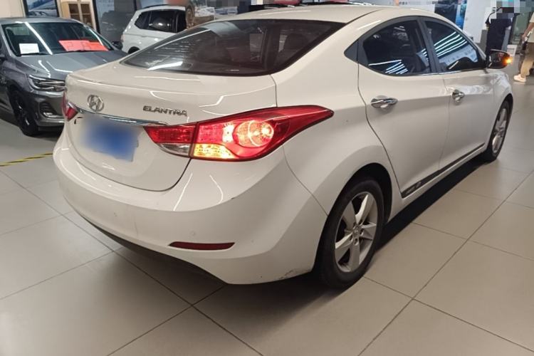 Used Hyundai Elantra (5th Generation / Langdong) 2012 1.6L Automatic Leading Model Rear Right 45 Deg