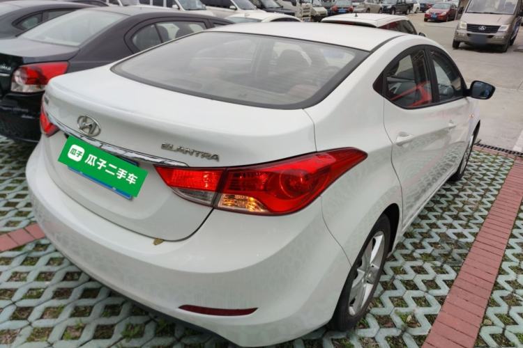 Used Hyundai Elantra (5th Generation / Langdong) 2012 1.6L Manual Fashion Edition Rear Right 45 Deg