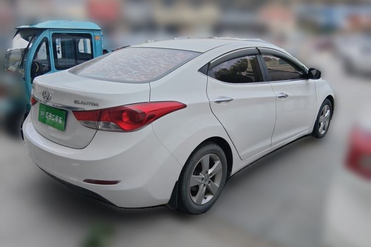 Used Hyundai Elantra (5th Generation / Langdong) 2012 1.6L Manual Leading Model Rear Right 45 Deg