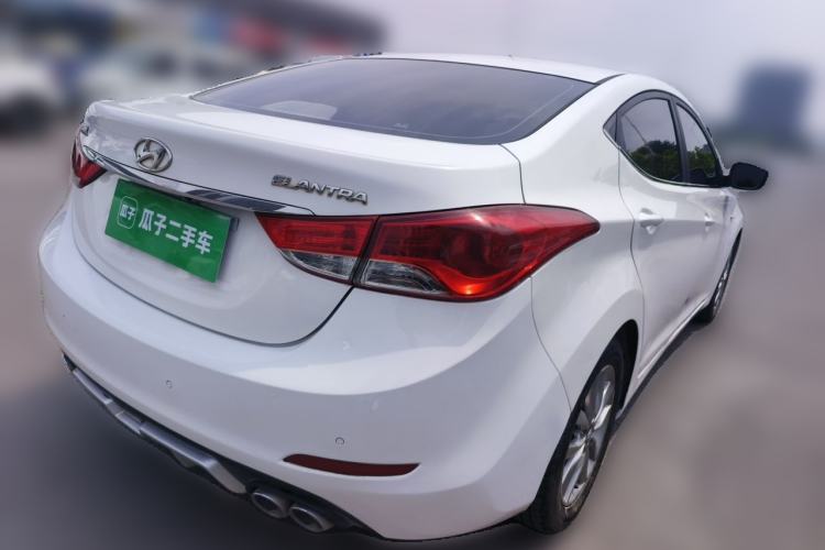 Used Hyundai Elantra (5th Generation / Langdong) 2012 1.6L Automatic Fashion Edition Rear Right 45 Deg