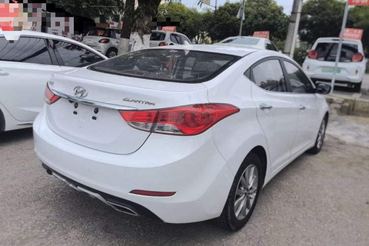 Used Hyundai Elantra (5th Generation / Langdong) 2012 1.6L Manual Leading Model Rear Right 45 Deg