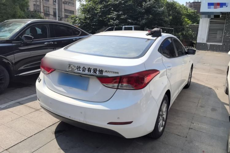 Used Hyundai Elantra (5th Generation / Langdong) 2012 1.6L Automatic Fashion Edition Rear Right 45 Deg