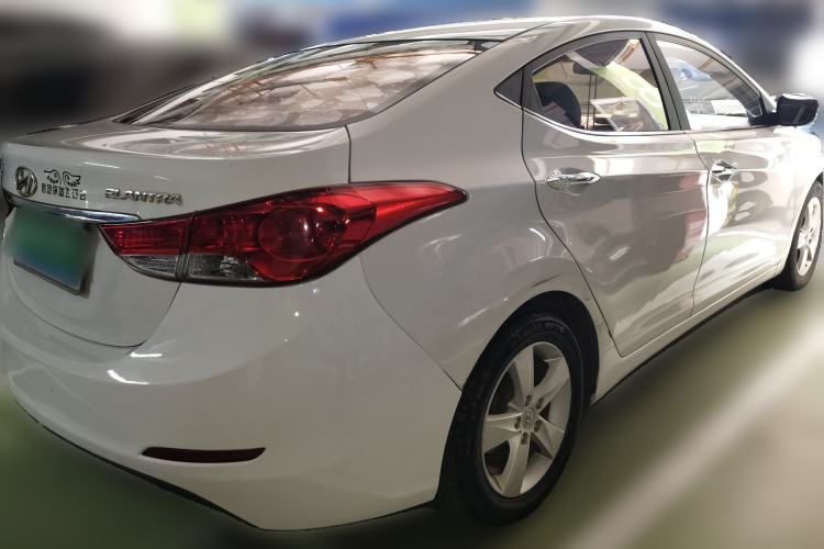 Used Hyundai Elantra (5th Generation / Langdong) 2012 1.6L Manual Leading Model Rear Right 45 Deg