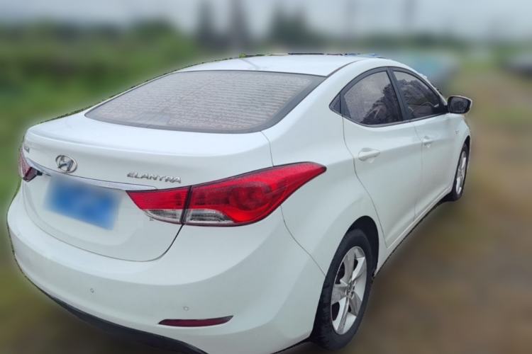 Used Hyundai Elantra (5th Generation / Langdong) 2012 1.6L Automatic Fashion Edition Rear Right 45 Deg