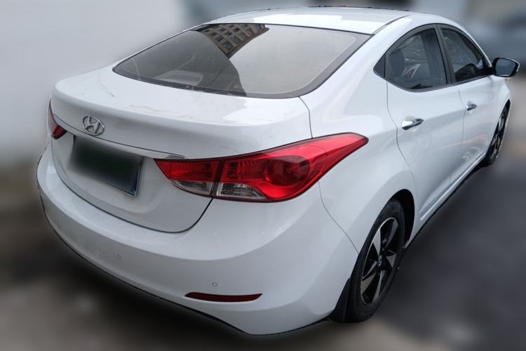 Used Hyundai Elantra (5th Generation / Langdong) 2012 1.6L Manual Leading Model Rear Right 45 Deg