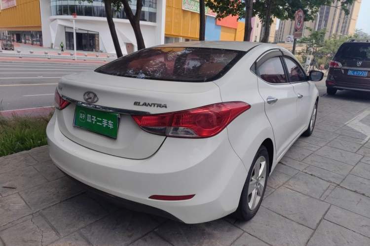 Used Hyundai Elantra (5th Generation / Langdong) 2012 1.6L Automatic Leading Model Rear Right 45 Deg