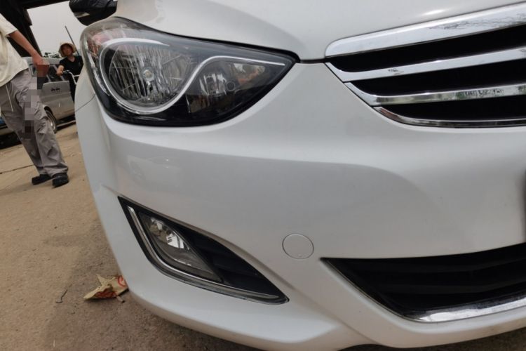 Used Hyundai Elantra (5th Generation / Langdong) 2012 1.6L Manual Leading Model Right Front Headlight