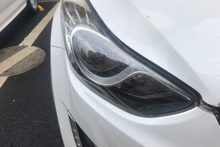 Used Hyundai Elantra (5th Generation / Langdong) 2012 1.6L Automatic Leading Model Right Front Headlight