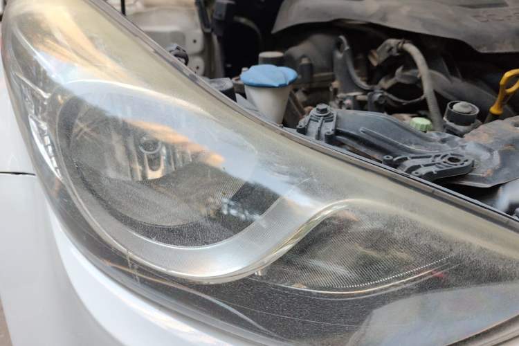 Used Hyundai Elantra (5th Generation / Langdong) 2012 1.6L Automatic Fashion Edition Right Front Headlight