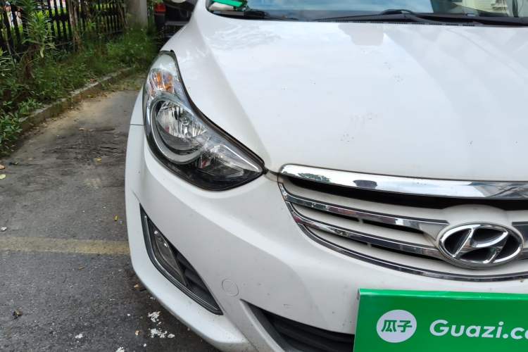 Used Hyundai Elantra (5th Generation / Langdong) 2012 1.6L Manual Leading Model Right Front Headlight