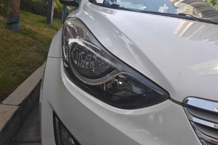 Used Hyundai Elantra (5th Generation / Langdong) 2012 1.6L Automatic Fashion Edition Right Front Headlight