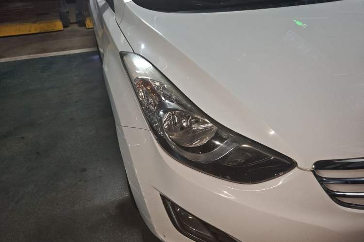 Used Hyundai Elantra (5th Generation / Langdong) 2012 1.6L Manual Leading Model Right Front Headlight