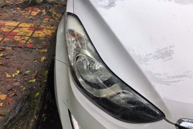 Used Hyundai Elantra (5th Generation / Langdong) 2012 1.6L Manual Leading Model Right Front Headlight