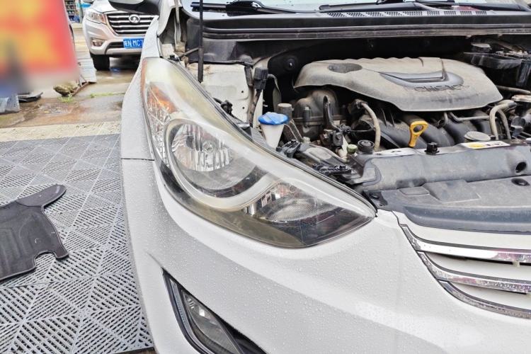 Used Hyundai Elantra (5th Generation / Langdong) 2012 1.6L Automatic Fashion Edition Right Front Headlight