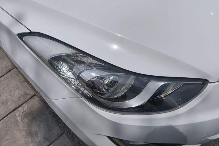 Used Hyundai Elantra (5th Generation / Langdong) 2012 1.6L Automatic Prestige Model Right Front Headlight