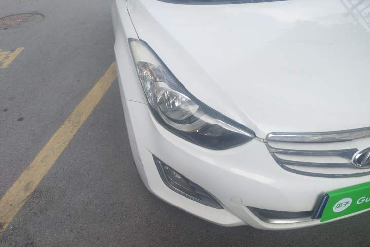 Used Hyundai Elantra (5th Generation / Langdong) 2012 1.6L Manual Leading Model Right Front Headlight