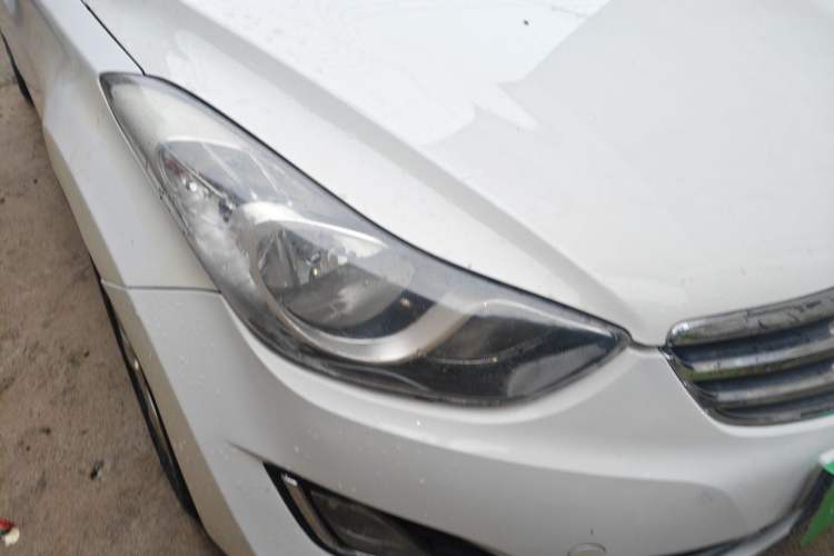 Used Hyundai Elantra (5th Generation / Langdong) 2012 1.6L Manual Leading Model Right Front Headlight