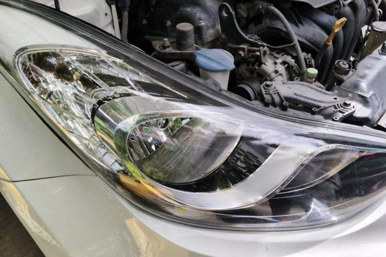 Used Hyundai Elantra (5th Generation / Langdong) 2012 1.6L Manual Fashion Edition Right Front Headlight