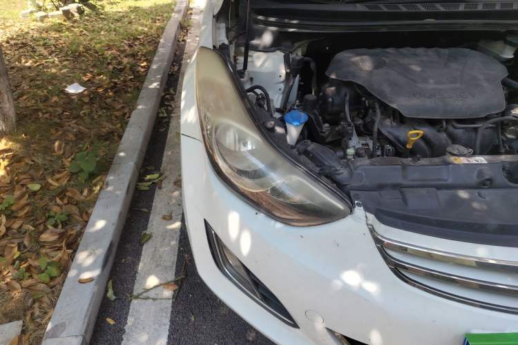 Used Hyundai Elantra (5th Generation / Langdong) 2012 1.6L Automatic Leading Model Right Front Headlight