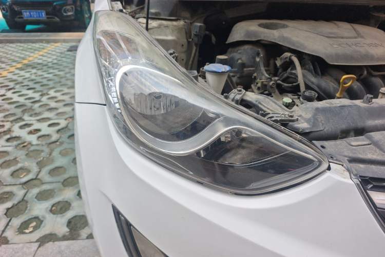 Used Hyundai Elantra (5th Generation / Langdong) 2012 1.6L Manual Fashion Edition Right Front Headlight