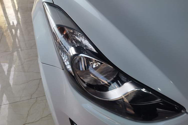 Used Hyundai Elantra (5th Generation / Langdong) 2012 1.6L Automatic Fashion Edition Right Front Headlight