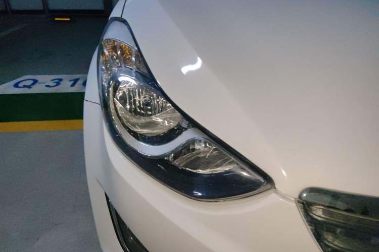 Used Hyundai Elantra (5th Generation / Langdong) 2012 1.6L Automatic Fashion Edition Right Front Headlight
