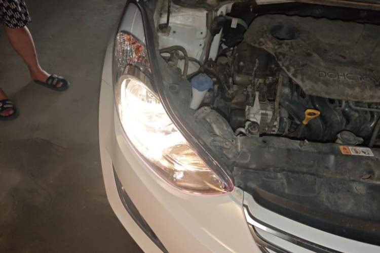 Used Hyundai Elantra (5th Generation / Langdong) 2012 1.6L Manual Leading Model Right Front Headlight