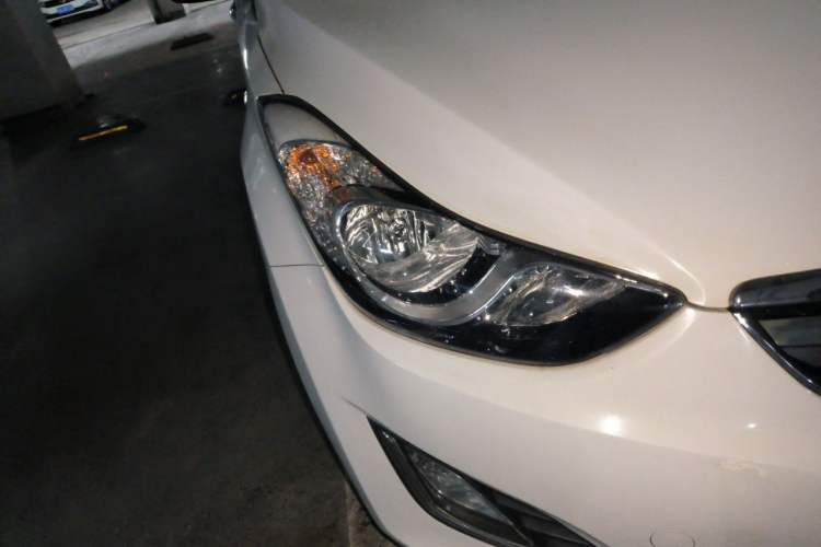 Used Hyundai Elantra (5th Generation / Langdong) 2012 1.6L Automatic Fashion Edition Right Front Headlight